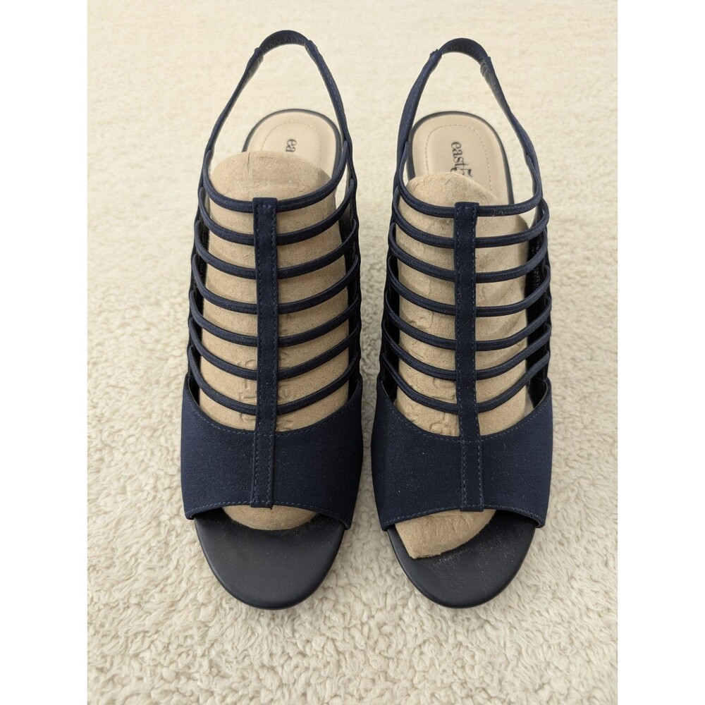 East 5th Size 9 3" Navy Heels